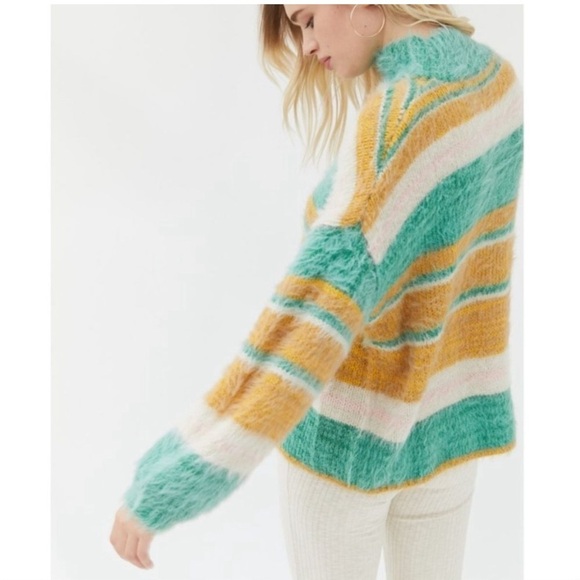 Urban Outfitters Kimchi Blue Fuzzy Sweater Size S Multicolor Slouchy Mock Neck - Picture 3 of 11